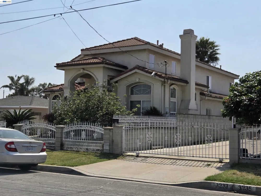 3229 Angelus Ave Rosemead, CA 91770