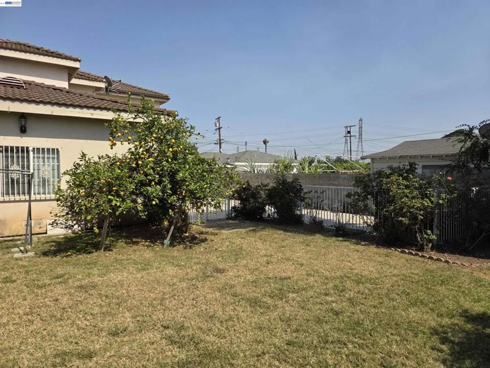 3229 Angelus Ave Rosemead, CA 91770