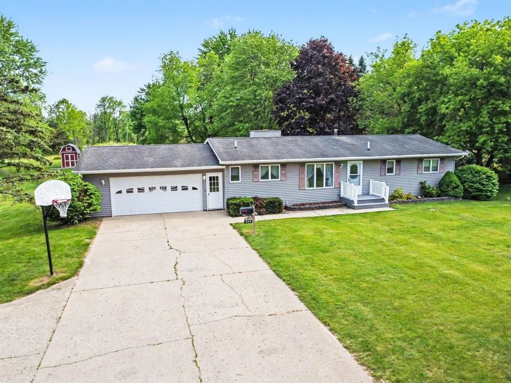 305 W Remus Road