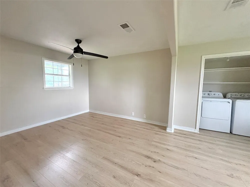 3515 5th Street Bay City, TX 77414
