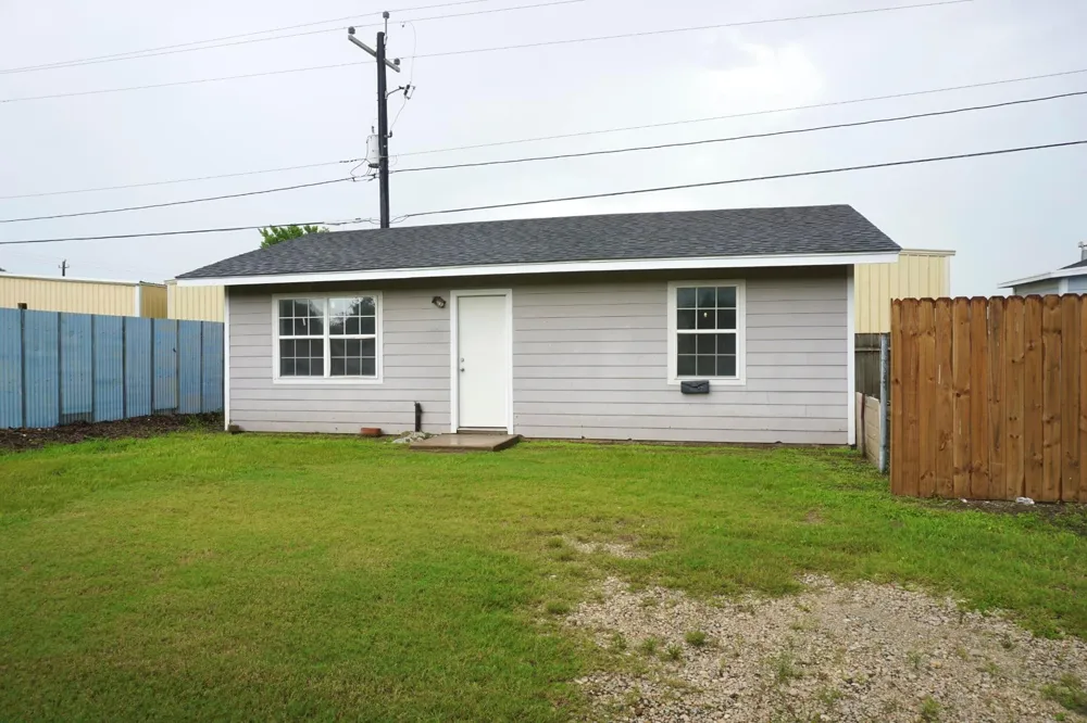 3515 5th Street Bay City, TX 77414