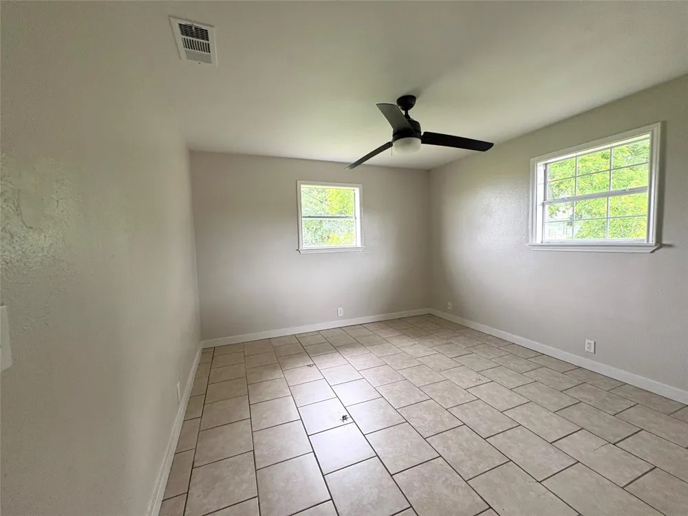3515 5th Street Bay City, TX 77414