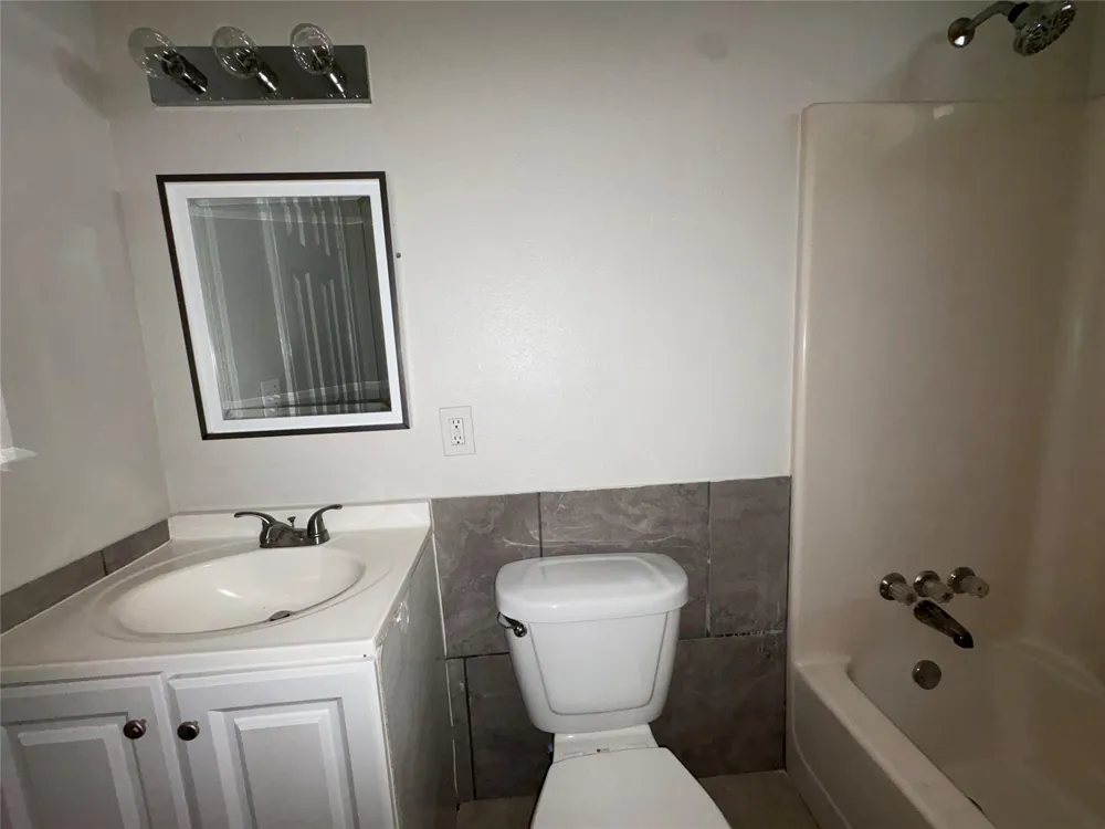 3515 5th Street Bay City, TX 77414