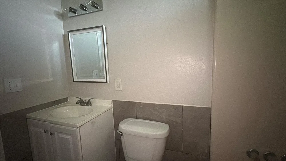 3515 5th Street Bay City, TX 77414