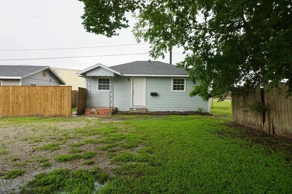 3515 5th Street Bay City, TX 77414
