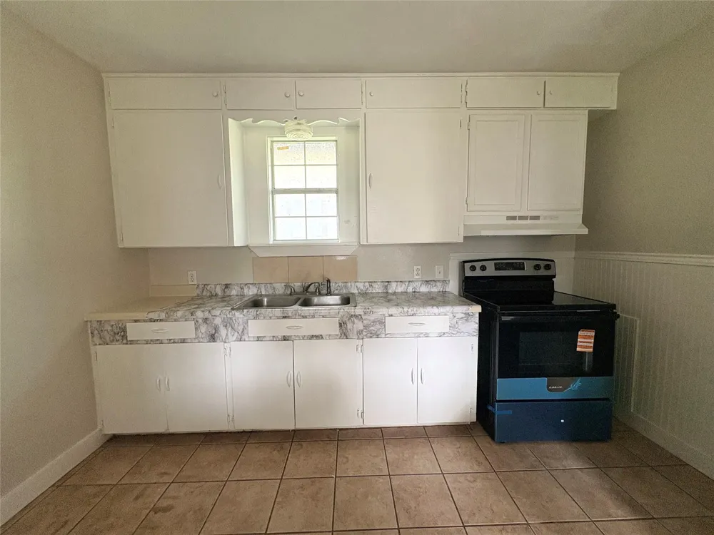 3515 5th Street Bay City, TX 77414