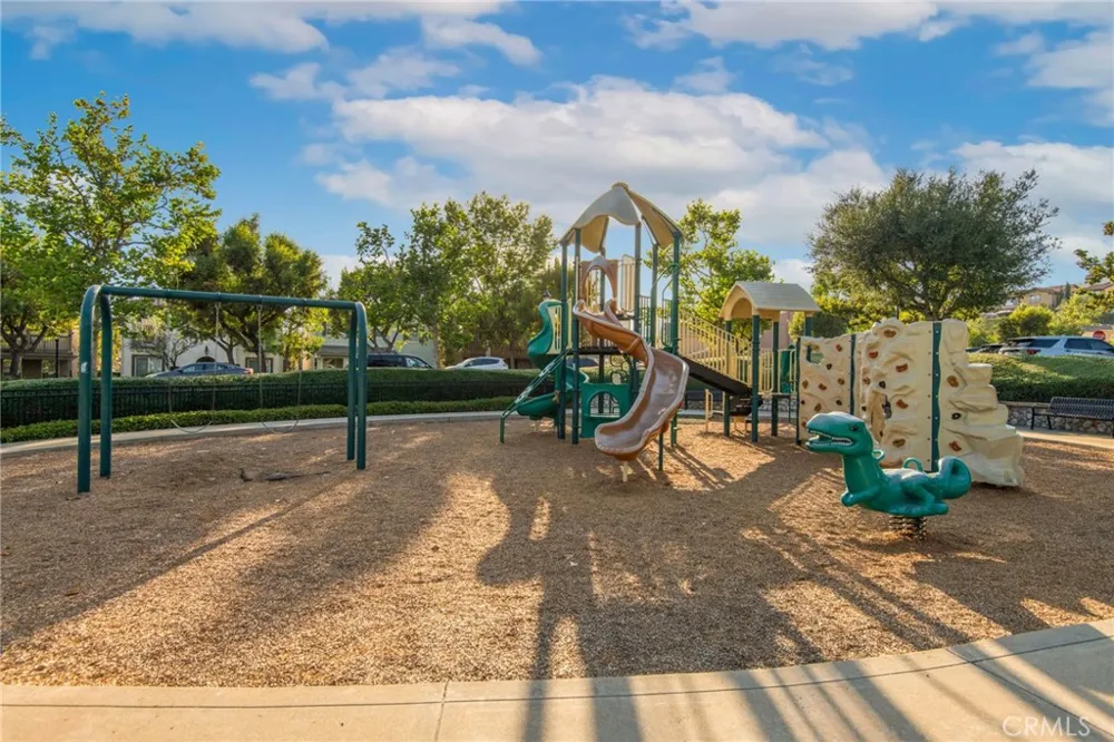 885 E Manresa Azusa, CA 91702