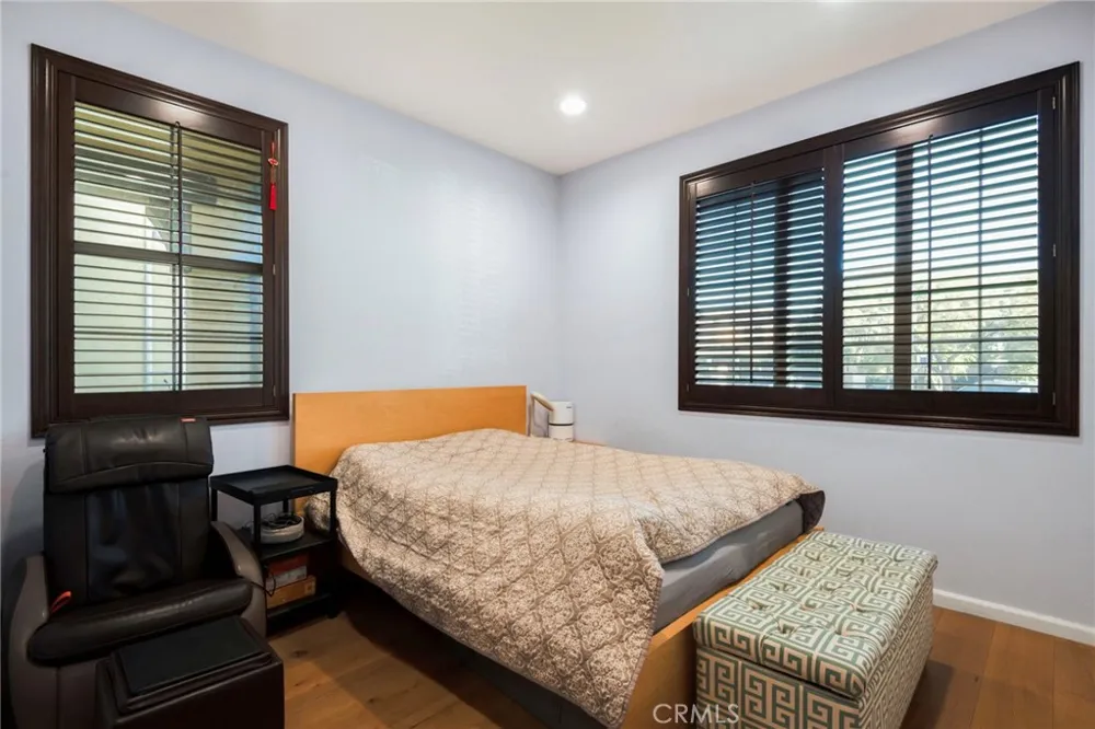 885 E Manresa Azusa, CA 91702