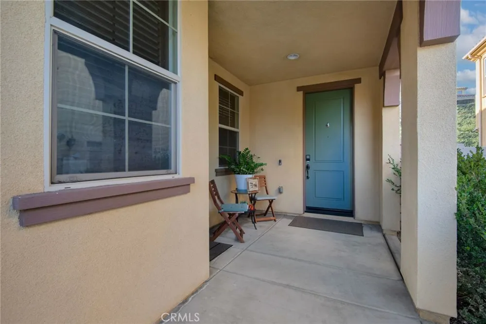 885 E Manresa Azusa, CA 91702