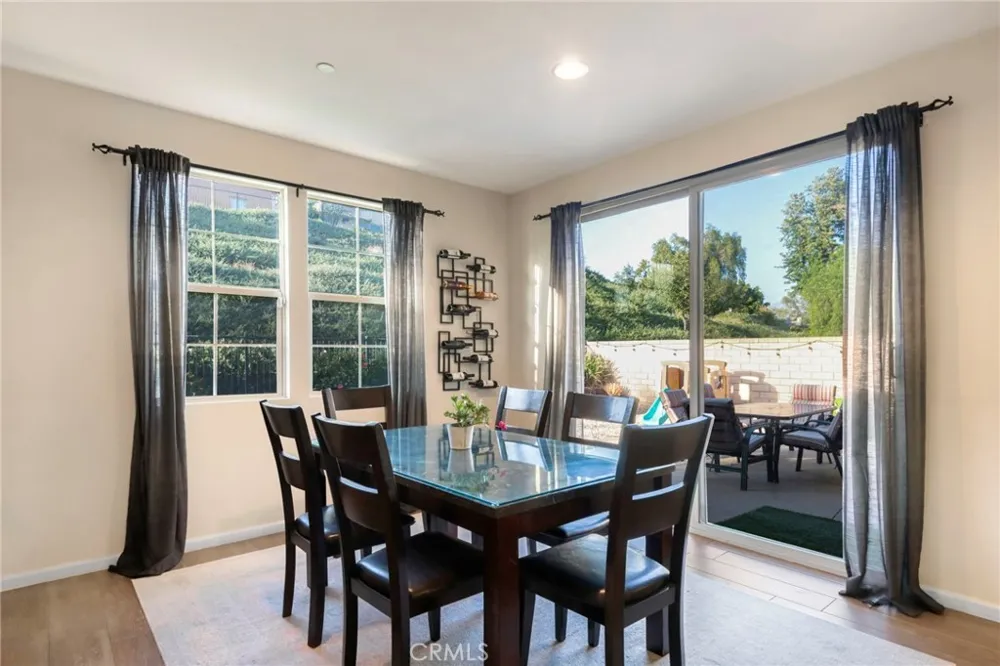 885 E Manresa Azusa, CA 91702