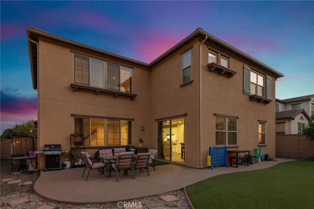 885 E Manresa Azusa, CA 91702