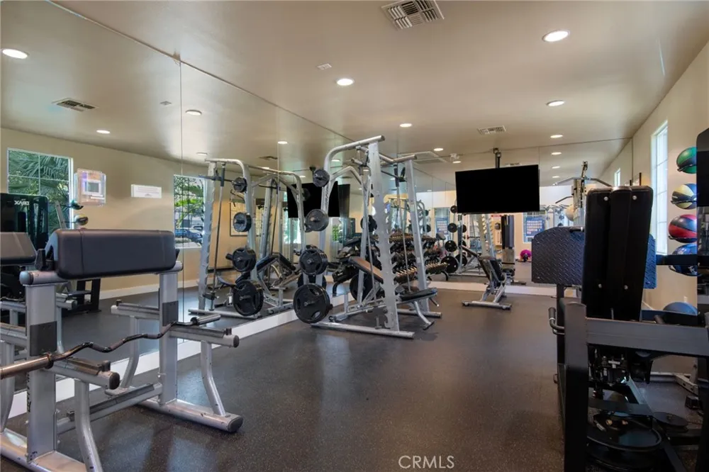 885 E Manresa Azusa, CA 91702