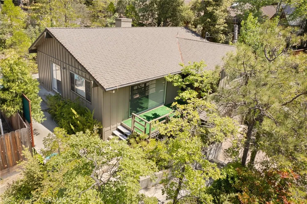 38980 Lake Point Court Bass Lake, CA 93604