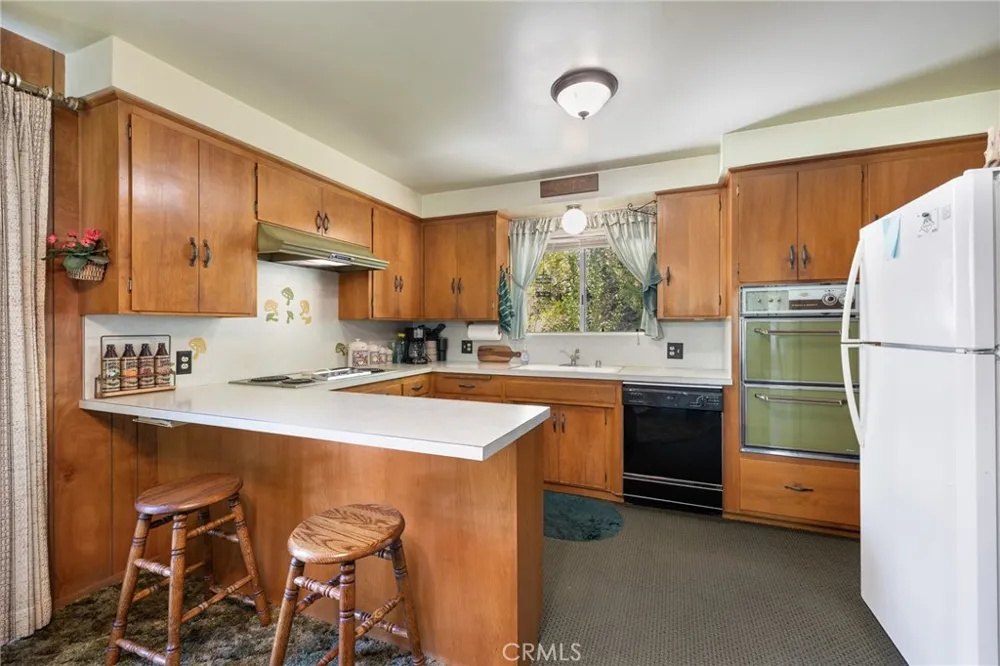 38980 Lake Point Court Bass Lake, CA 93604