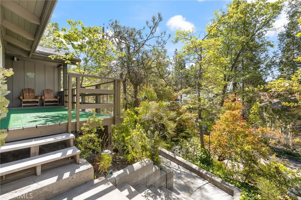38980 Lake Point Court Bass Lake, CA 93604