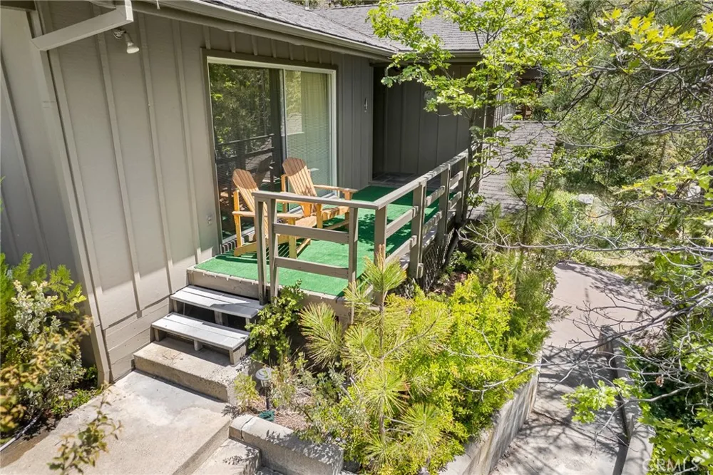 38980 Lake Point Court Bass Lake, CA 93604