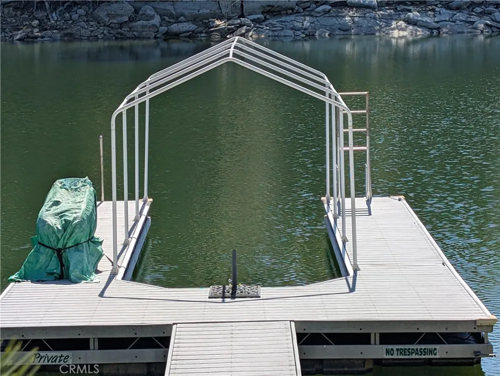 38980 Lake Point Court Bass Lake, CA 93604