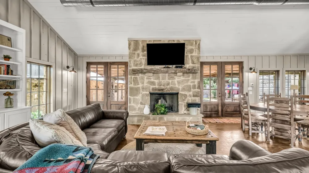 1060 Young Bend Road Brock, TX 76087