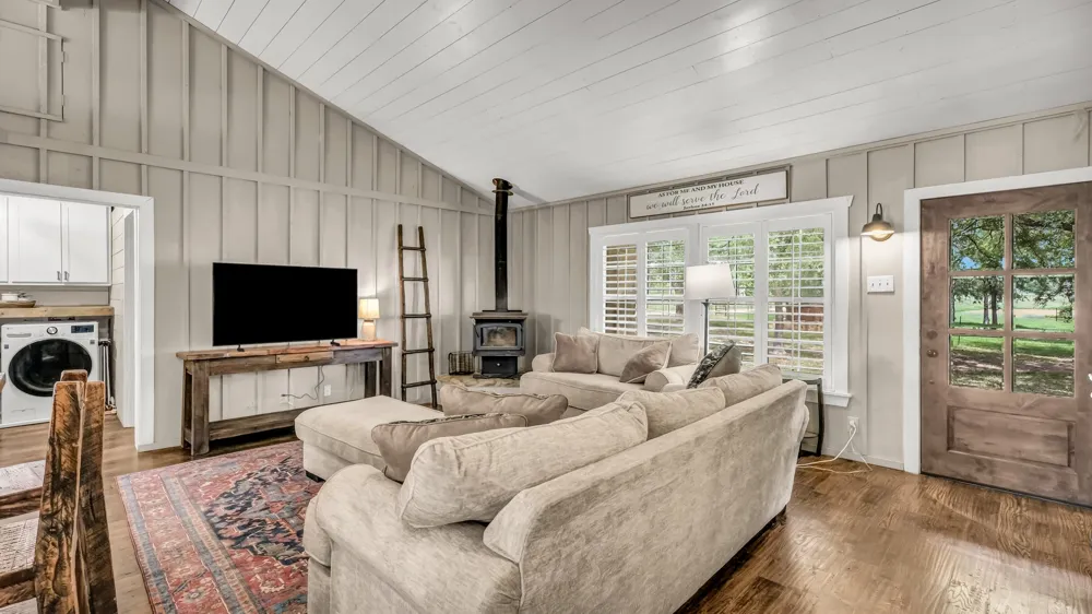 1060 Young Bend Road Brock, TX 76087