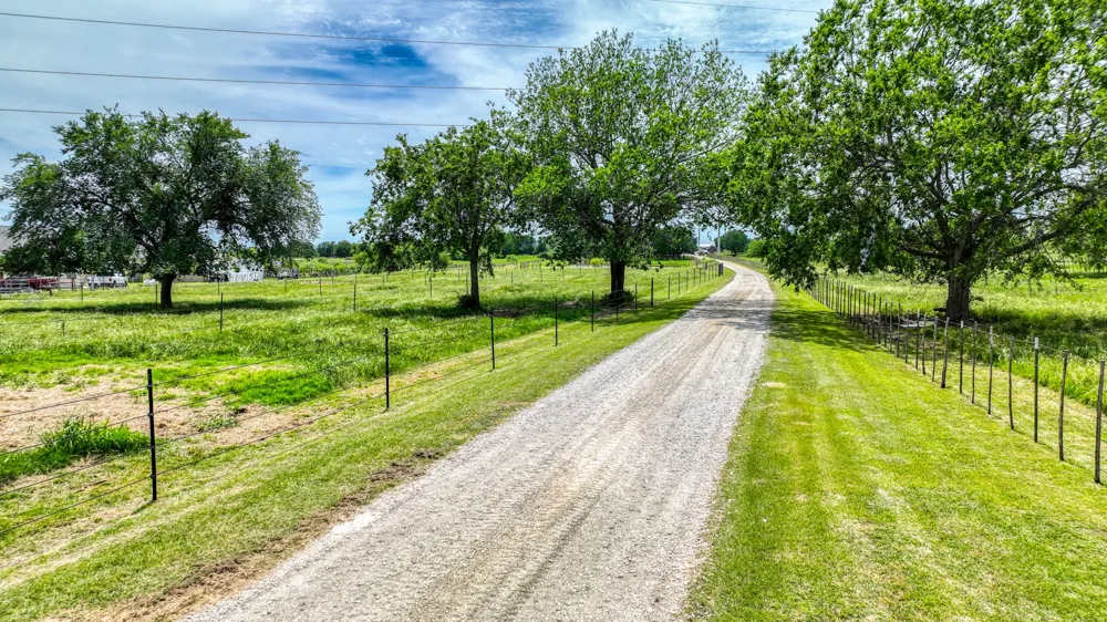 1060 Young Bend Road Brock, TX 76087