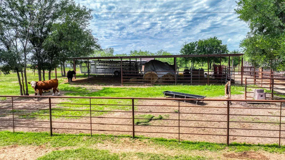 1060 Young Bend Road Brock, TX 76087