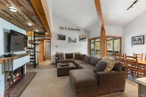 393 Wild Irishman Road #1066