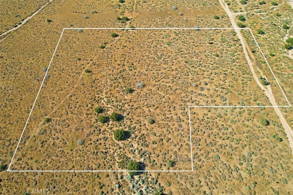 20 Fuente Avenue Hesperia, CA 92345
