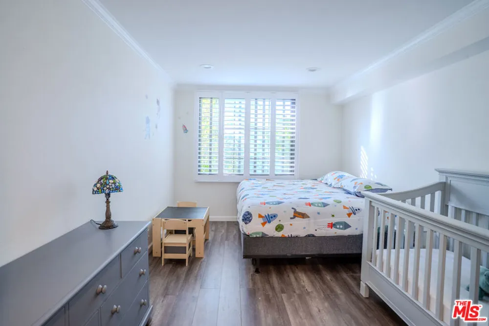 8145 Redlands Street #205 Playa del Rey, CA 90293