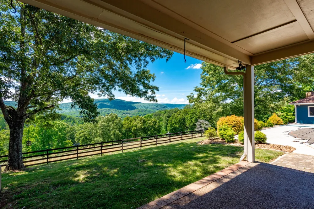 320 Crestview Lane Dayton, TN 37321