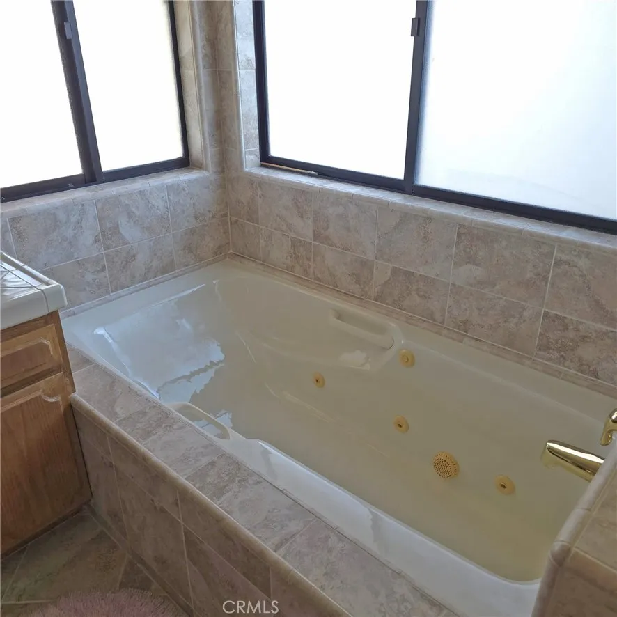 30127 White Wake Canyon Lake, CA 92587