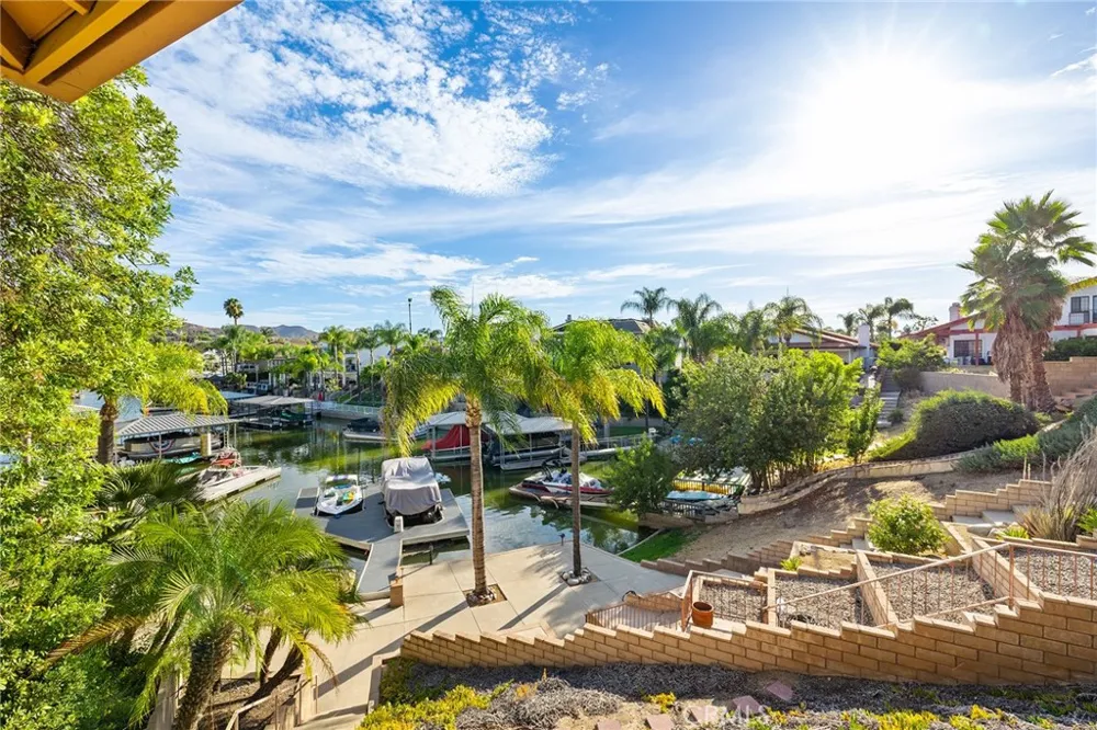 30127 White Wake Canyon Lake, CA 92587