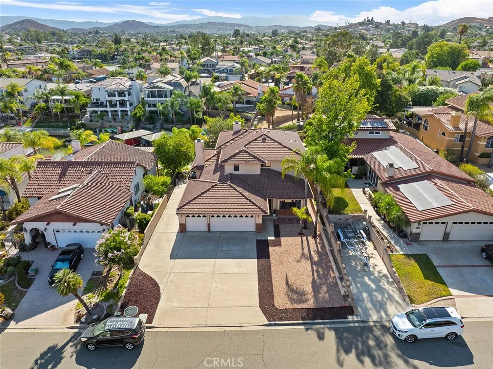 30127 White Wake Canyon Lake, CA 92587