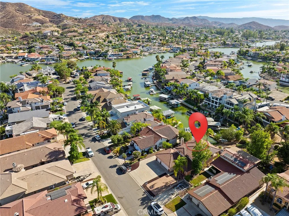 30127 White Wake Canyon Lake, CA 92587