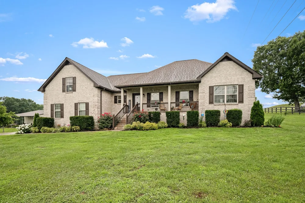 25 Bridle Path Ln Hartsville, TN 37074