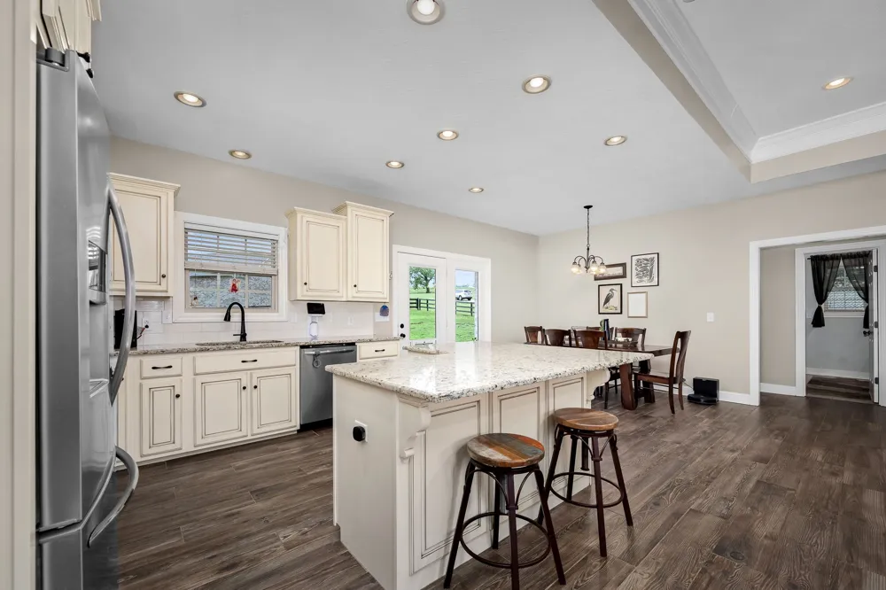 25 Bridle Path Ln Hartsville, TN 37074
