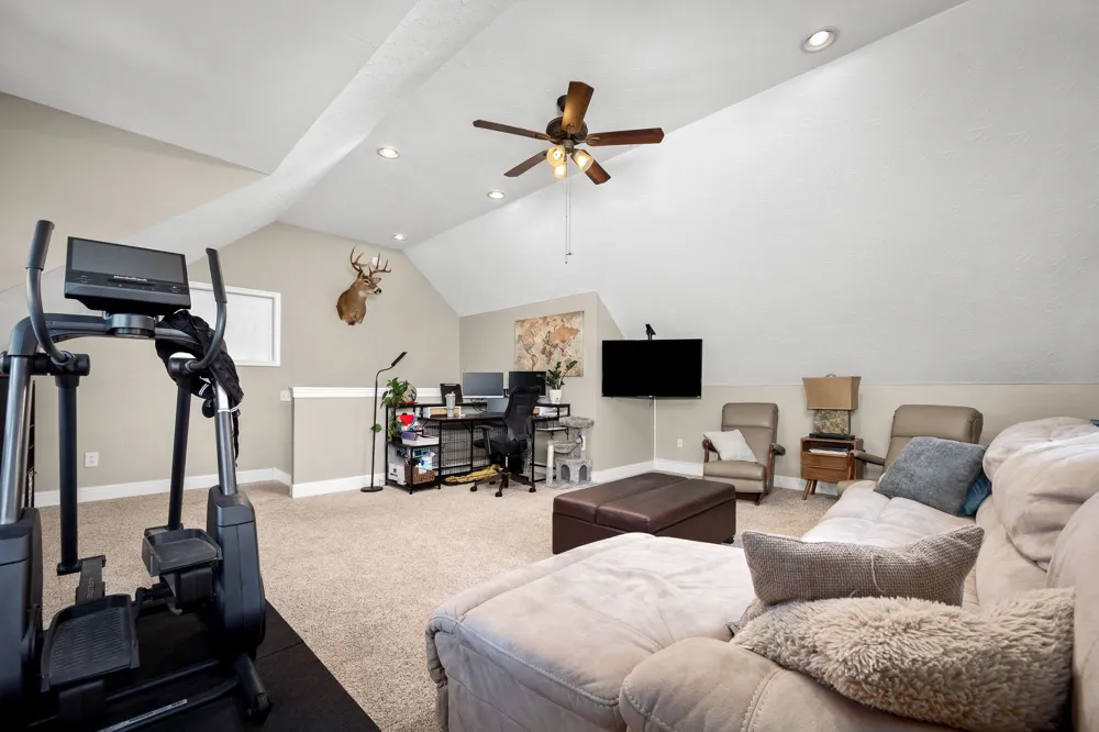 25 Bridle Path Ln Hartsville, TN 37074