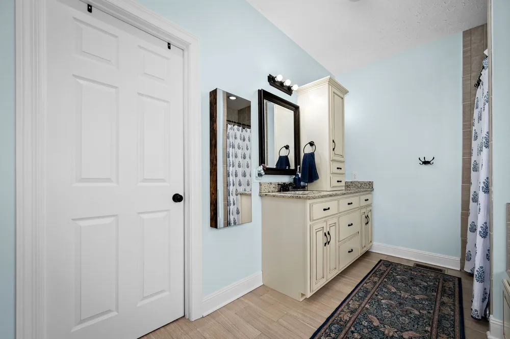 25 Bridle Path Ln Hartsville, TN 37074