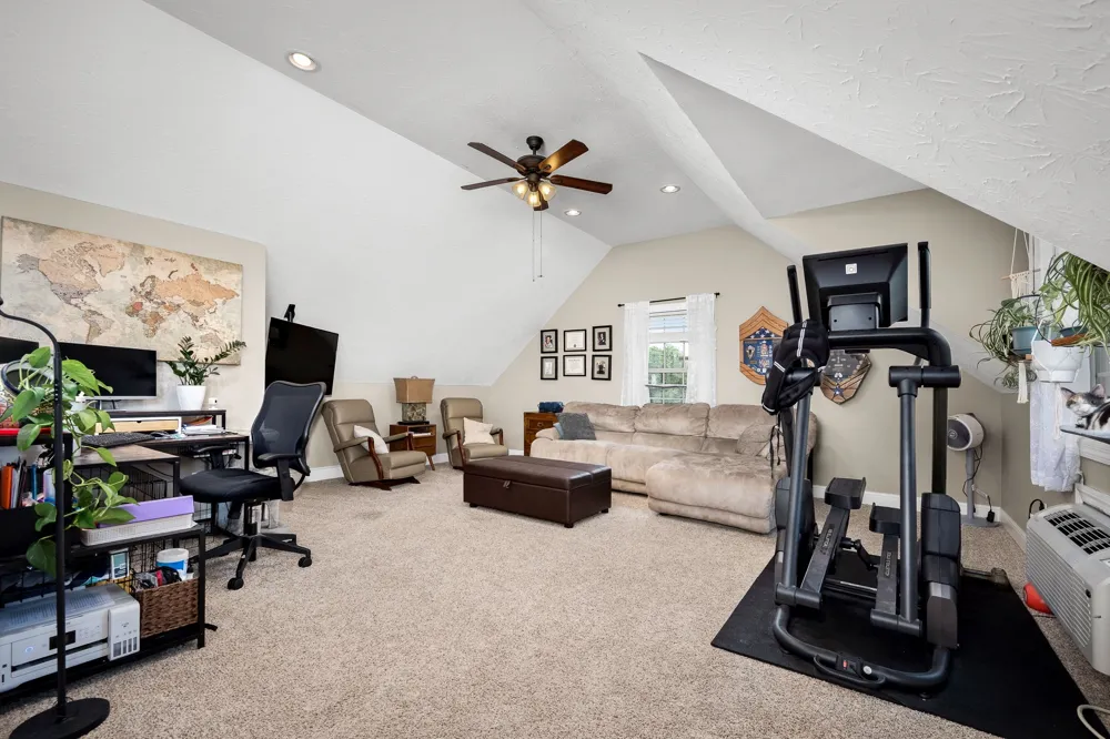 25 Bridle Path Ln Hartsville, TN 37074