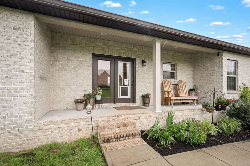25 Bridle Path Ln Hartsville, TN 37074