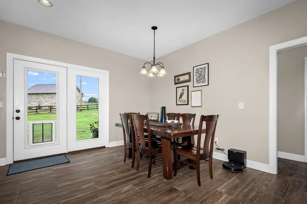 25 Bridle Path Ln Hartsville, TN 37074