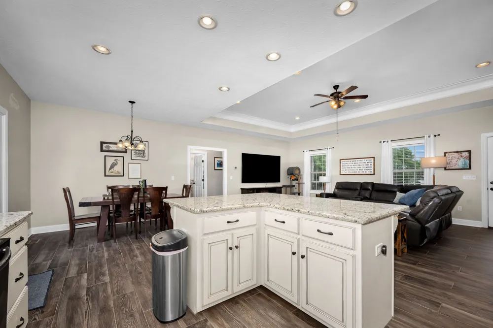 25 Bridle Path Ln Hartsville, TN 37074
