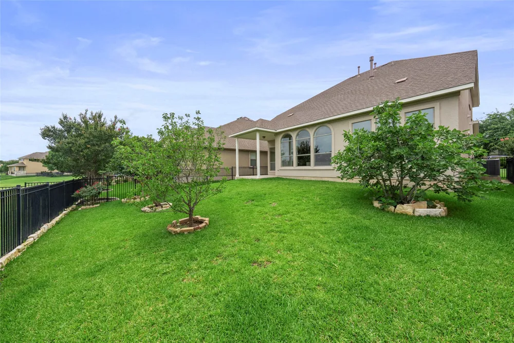 1917 Kempwood Loop Round Rock, TX 78665