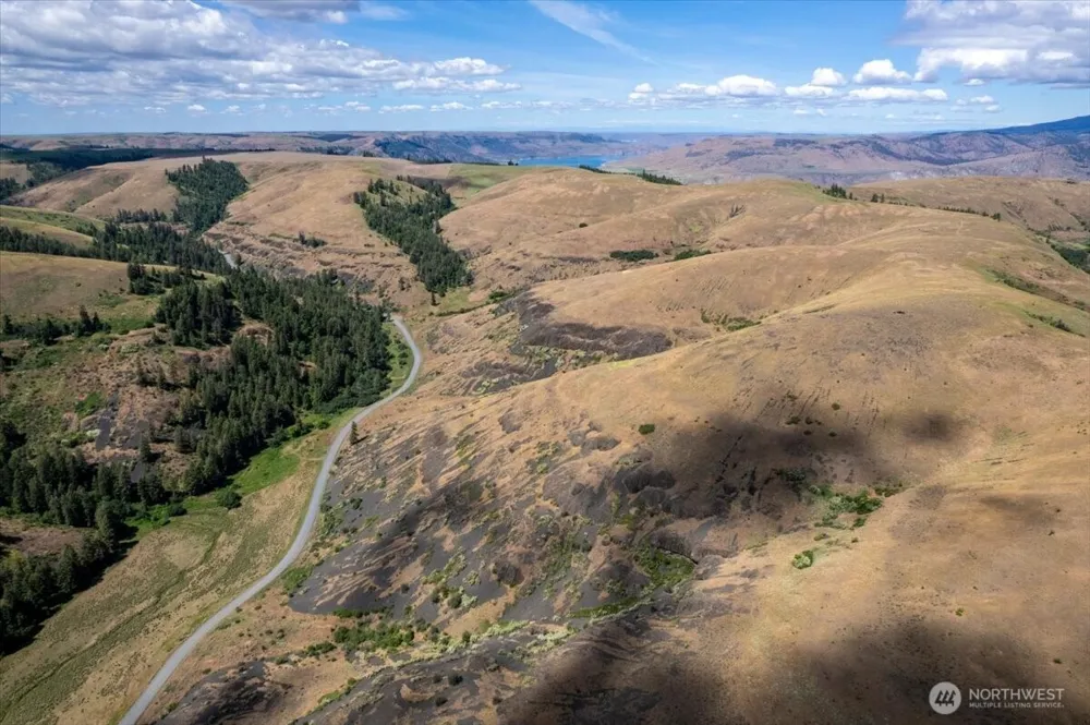 45000 Hanson Harbor Road Wilbur, WA 99185