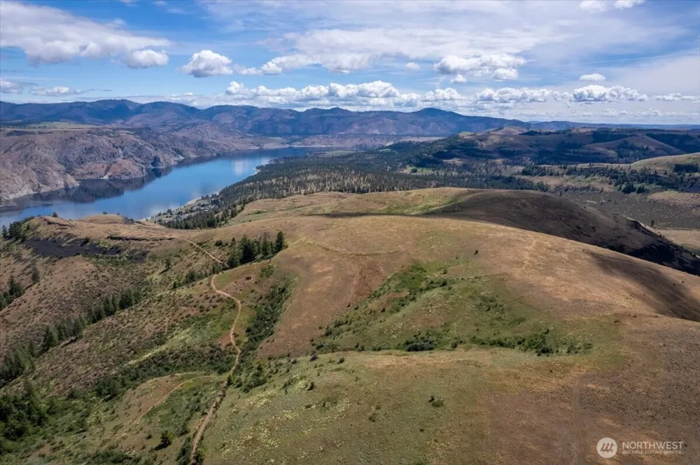 45000 Hanson Harbor Road Wilbur, WA 99185