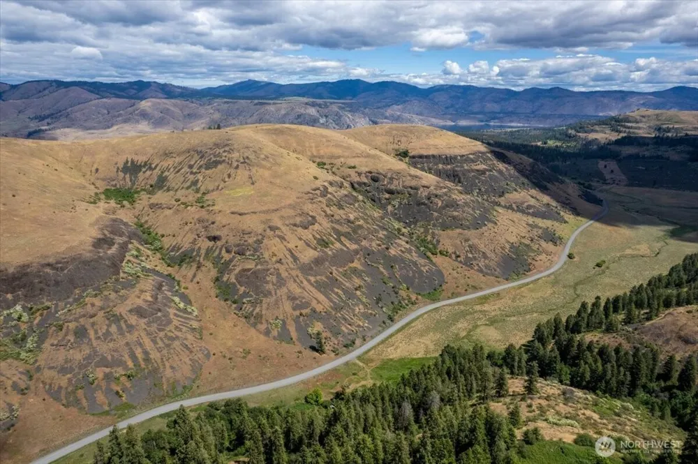 45000 Hanson Harbor Road Wilbur, WA 99185