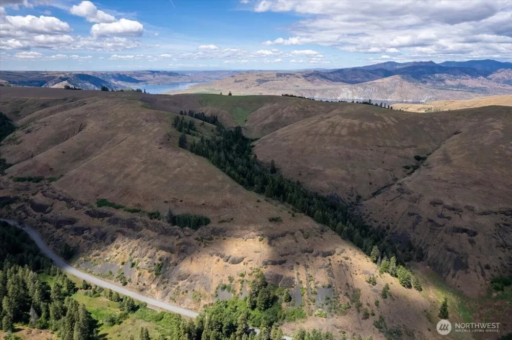 45000 Hanson Harbor Road Wilbur, WA 99185