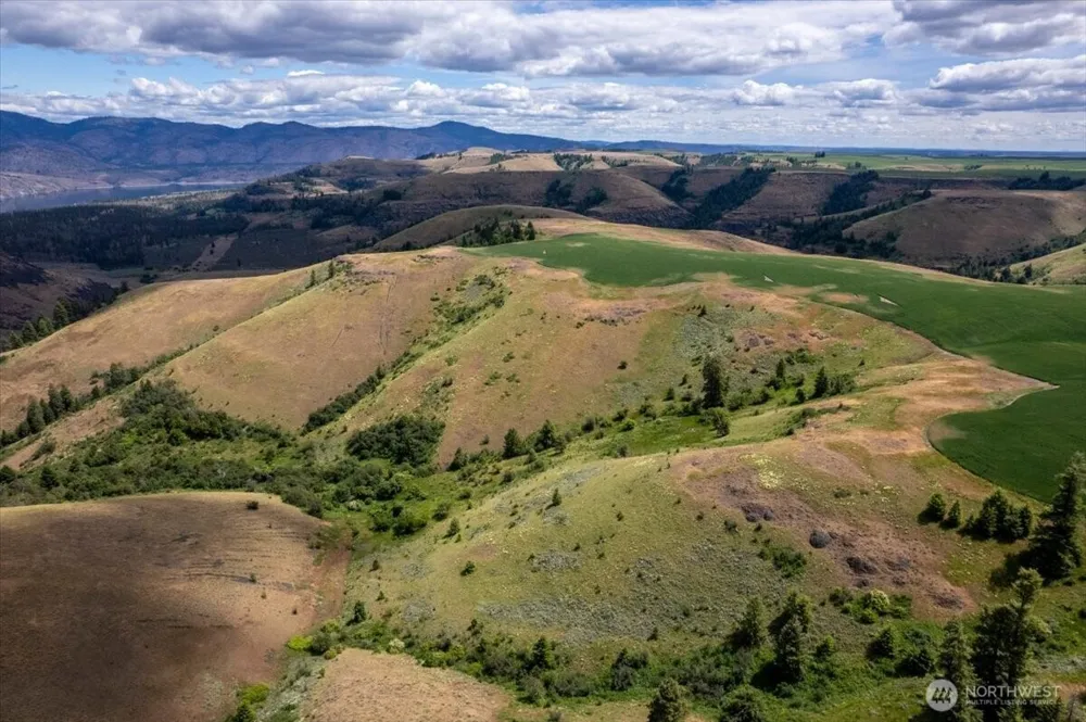 45000 Hanson Harbor Road Wilbur, WA 99185