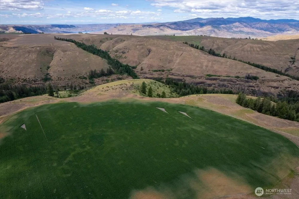 45000 Hanson Harbor Road Wilbur, WA 99185