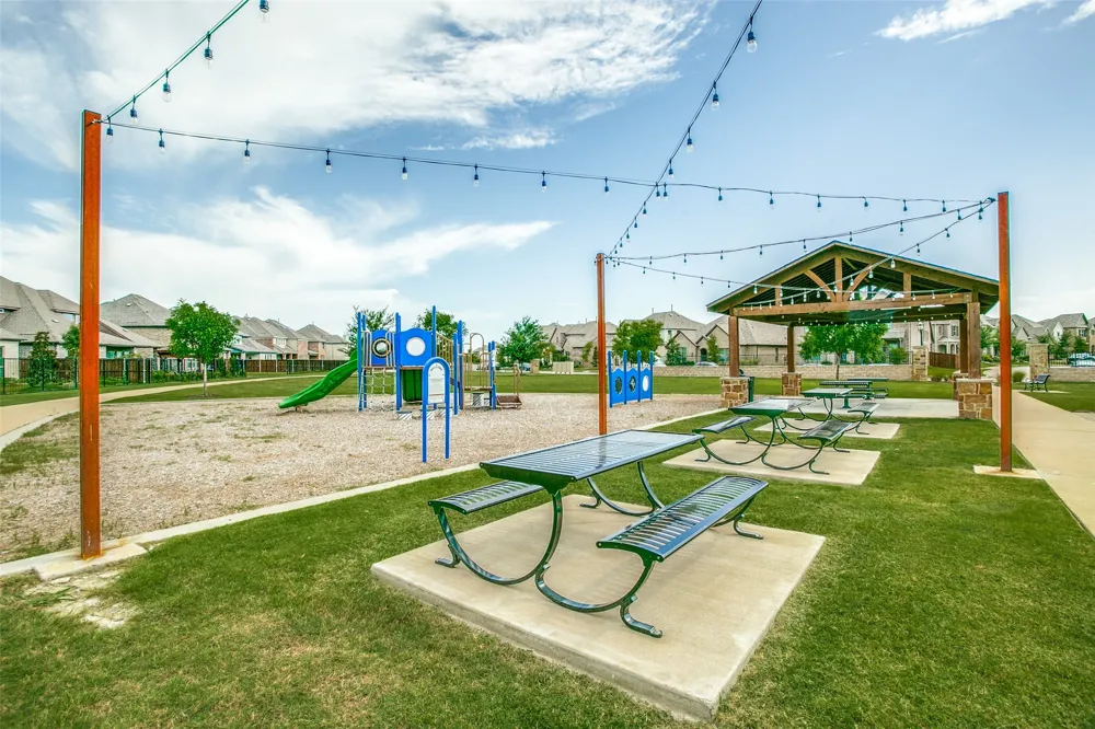12986 Jk Ojha Street Farmers Branch, TX 75234