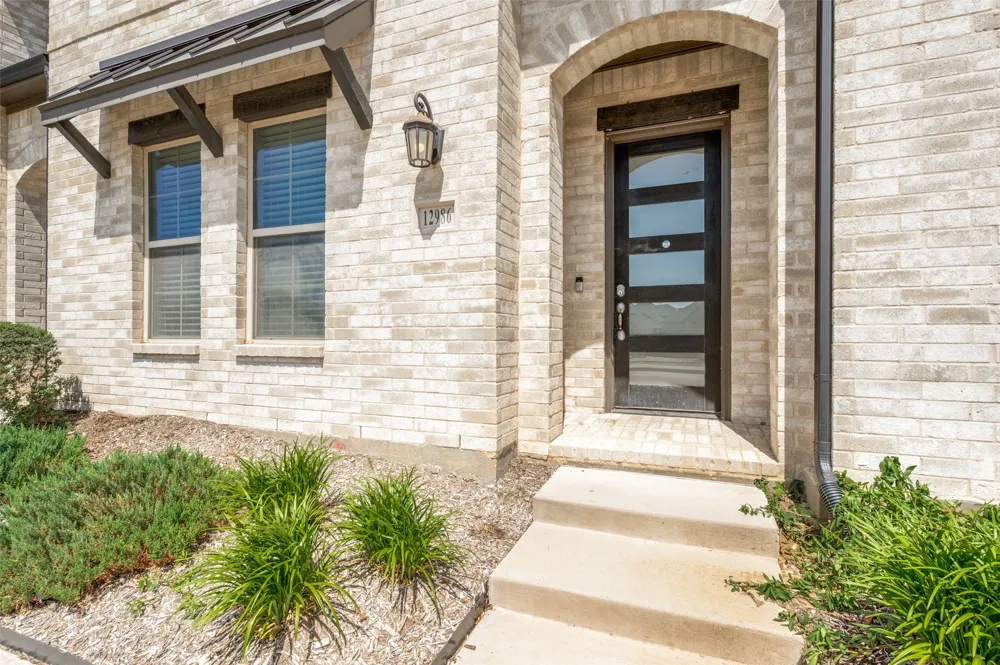 12986 Jk Ojha Street Farmers Branch, TX 75234